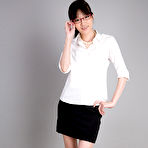 Pic of Sexy asian office girl Mikami Ayaka