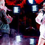 Pic of Rihanna performs at 2014 MTV Movie Awards