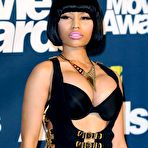 Pic of Busty Nicki Minaj shows deep cleavage at MTV Movie Awards 2011