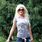 Pic of Victoria Silvstedt sexy doing gym in Central Park