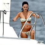 Pic of Rachel Bilson pregnant in bikini on a boat in Barbados
