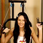 Pic of Clubseventeen Petite brunette babe doing a workout