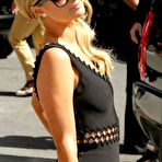 Pic of Paris Hilton arrives at the Late Show