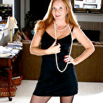 Pic of Over 30 MILF - AllOver30.com - Featuring Michelle M from Sacramento, CA