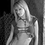 Pic of B&W Erotic Photos of Meriah Nelson in the back alley