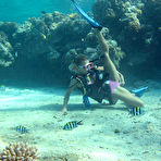 Pic of Nikky Thorne Scubadiving - In The Crack