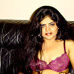 Pic of Neha Nair - MySexyNeha.com - Sexy Indian Housewife