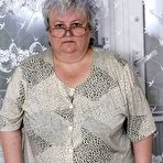 Pic of Fat granny Hermine 001