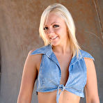 Pic of FTV GIRLS presents Lacey in "Public Hotbody - It's All About Getting Naked at the Park" added on 03-03-2008