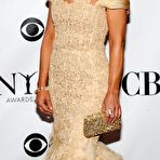 Pic of Paula Abdul posing for paparazzi in night dress at 64th Annual Tony Awards