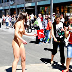 Pic of Nude-in-Public