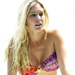 Pic of Busty Heidi Montag sexy in bikini in Bahamas paparazzi shots