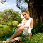 Pic of Kirsti | Willow Pond - MPL Studios free gallery.