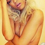 Pic of :: Largest Nude Celebrities Archive. Rihanna fully naked! ::