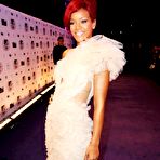 Pic of Rihanna looking sexy at MTV Europe Music Awards 2010