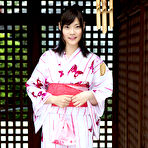 Pic of Airi Sakuragi Asian raises geisha outfit to show her sexy legs