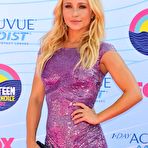 Pic of Hayden Panettiere shows lehs at 2012 Teen Choice Awards