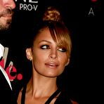 Pic of Nicole Richie legs and cleavage paparazzi shots