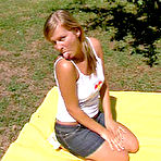 Pic of Seventeen Video Dutch teen enjoying the sun in her backyard!