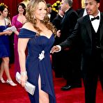 Pic of Mariah Carey shows cleavage at Oscar ceremony redcarpet