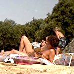 Pic of _Young teen boobs under sun! Hidden pleasures on the beach!