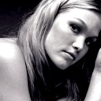 Pic of Julia Stiles sexy black-&-white scans