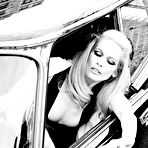 Pic of Claudia Schiffer blac-&-white scans from magz
