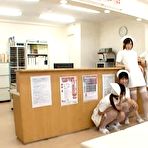 Pic of Japanese AV Model and group of nurses have :: JpNurse.com