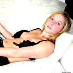 Pic of Blue-eyed blonde girlfriend posing naked