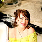 Pic of LeanneCrow.com -  The Official Website of Leanne Crow