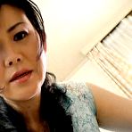 Pic of Maika Asai rubs her pussy through her panties :: JapaneseMatures.com