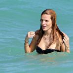 Pic of Bella Thorne sexy in bikini on a beach