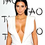 Pic of Kim Kardashian sexy cleavage ta her birthday