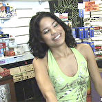 Pic of 8th Street Latinas.com