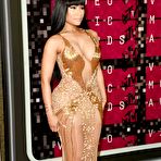 Pic of Nicki Minaj deep cleavage at MTV VMA
