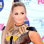Pic of Demi Lovato legs and see through at 2012 Teen Choice Awards