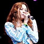 Pic of Eliza Doolittle sexy performs on the stage