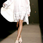 Pic of Hilary Rhoda various catwalk pictures