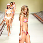 Pic of Jennifer Hawkins sexy and bikini runway shots