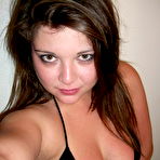 Pic of Kelly Rich Busty Bikini Girlfriend / Hotty Stop