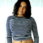 Pic of Aaliyah Hadid - Black GFs