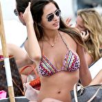 Pic of Shannon de Lima caught in bikini on the beach