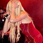 Pic of Taylor Momsen upskirt & sexy performs on the stage, shows pants