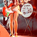 Pic of The Ting Tings performs in shrt dresses at V festival