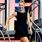 Pic of Michelle Hunziker long legs at Canal 5