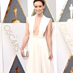 Pic of Olivia Wilde at 88th Annual Academy Awards