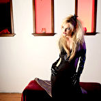 Pic of Cassie Courtland: Glam Gothic Babe... - BabesAndStars.com