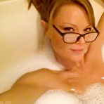 Pic of Meet Madden Bath Tub Selfies / Hotty Stop