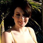 Pic of Lorna Morgan Tank Top Breasts for Pinupfiles – Curvy Erotic