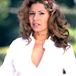 Pic of Justine at Lil' Latinas - www.lillatinas.com